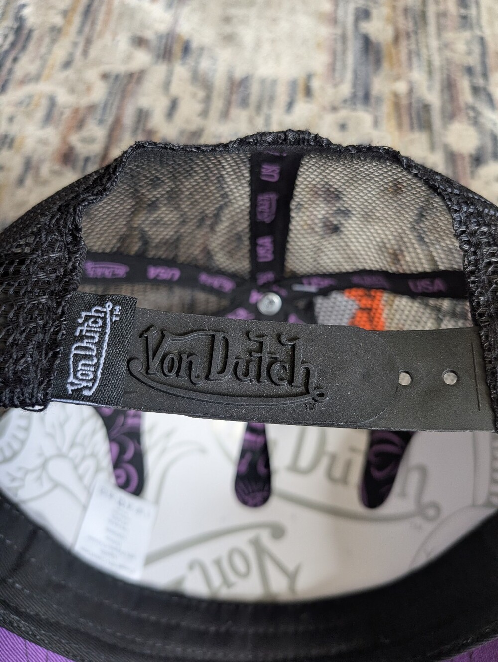 Von Dutch White & Black Trucker Hat with Pink Logo Patch - Picture 4 of 6